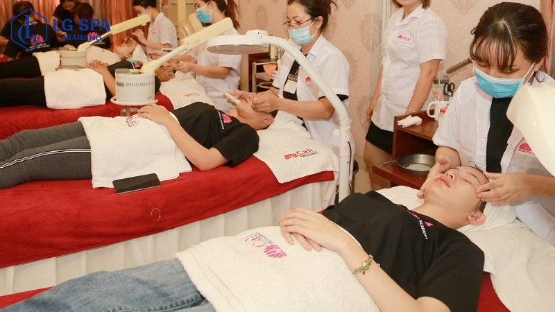 Trường Thẩm mỹ Cali – Cơ sở đào tạo ngành spa chất lượng cao