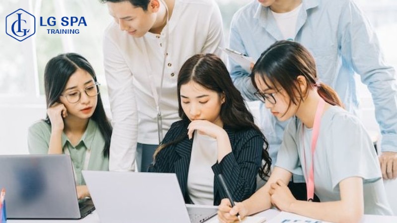 Yếu tố quyết định không có bằng 12 làm được gì 