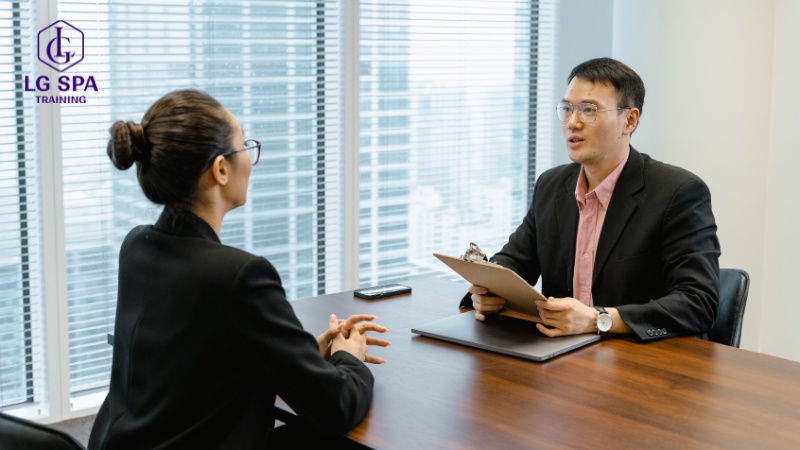 Ngành nào học nhẹ nhất? Quản trị nhân sự