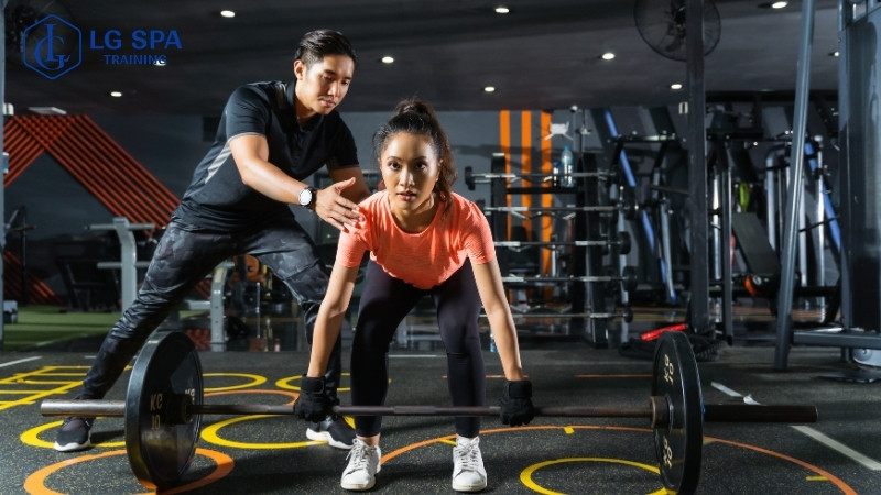 18 tuổi làm pt gym