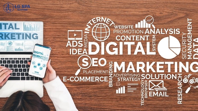 20 tuổi học chuyên viên digital marketing