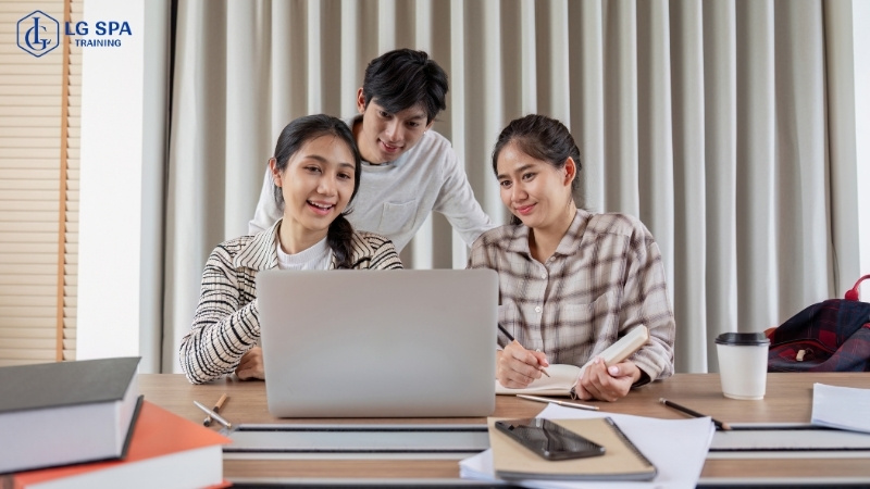 20 tuổi nên học nghề gì