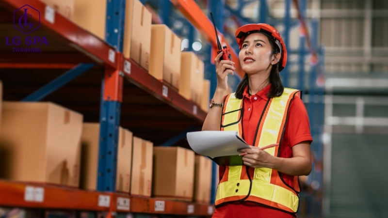 23 tuổi làm nghề logistic