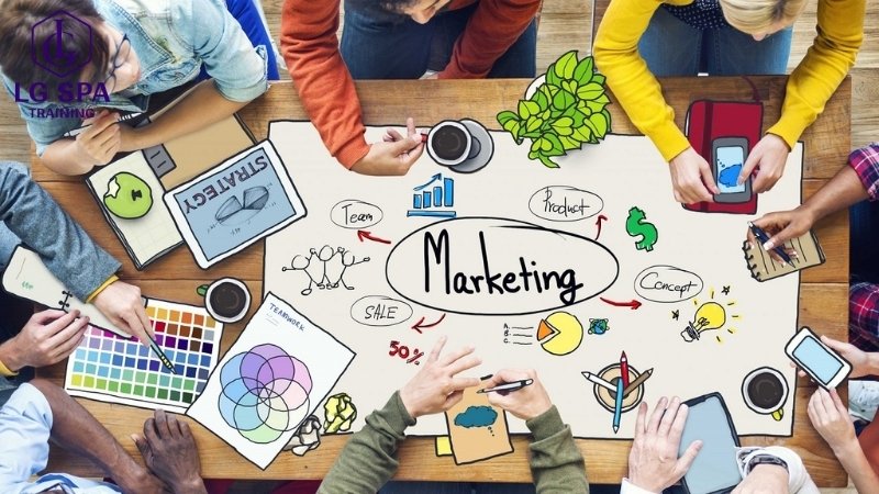 24 tuổi học nghề marketing