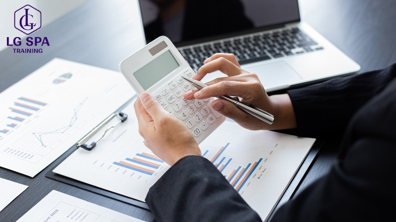 24 tuổi học nghề ngâng hàng tài chính