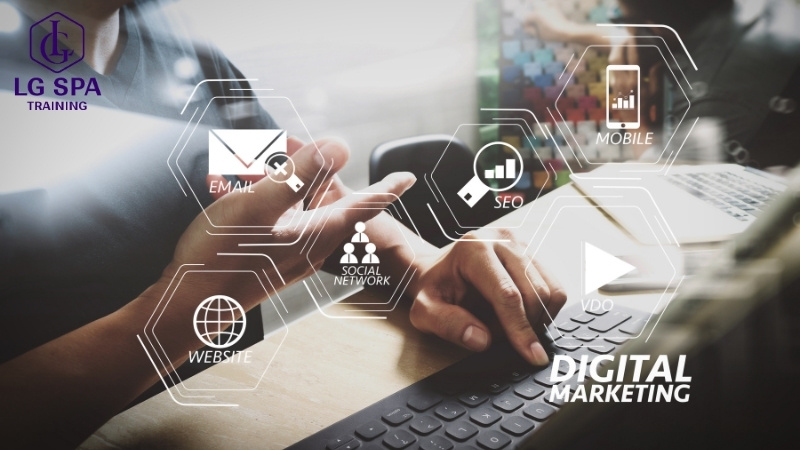 25 tuổi làm nghề digital marketing