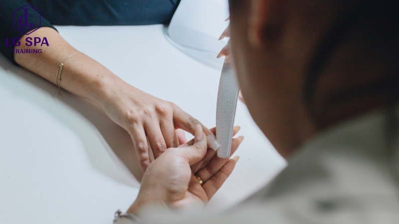 34 tuổi bắt đầu học nail