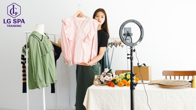 bán hàng online cho người 25 tuổi