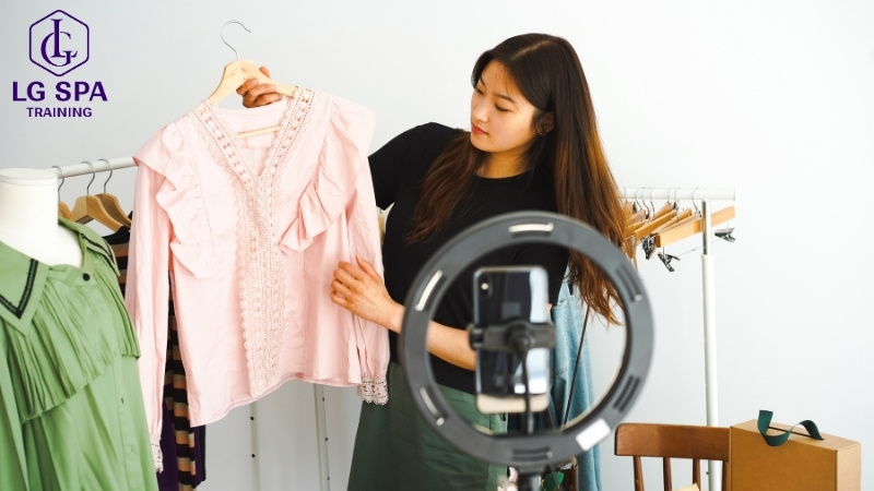 bán hàng online lương 15 triệu không cần bằng cấp