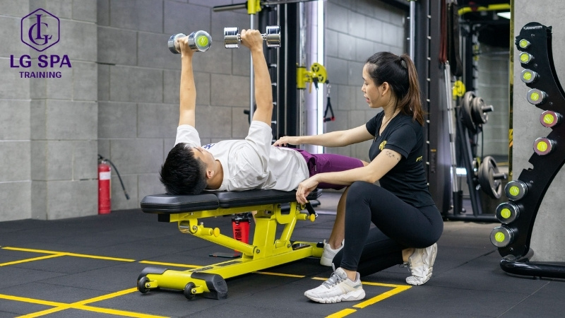 học nghề huấn luyện viên thể hình ở tuổi 28