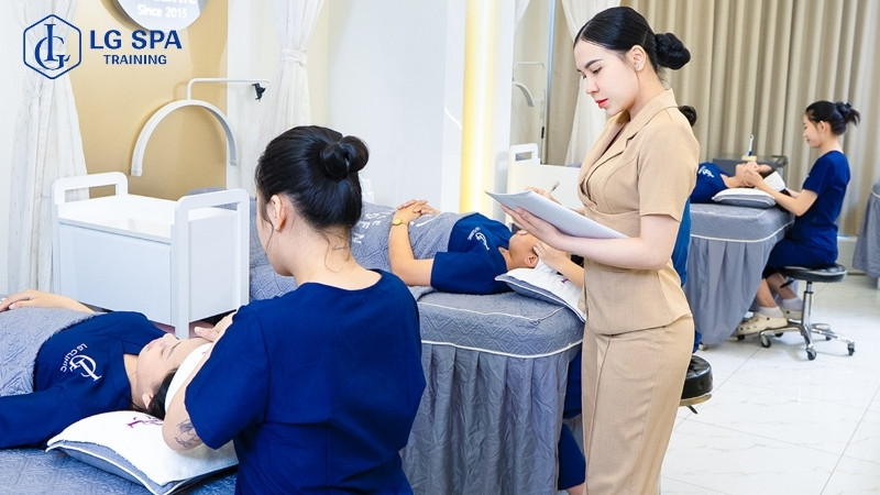 học nghề spa ở tuổi 16