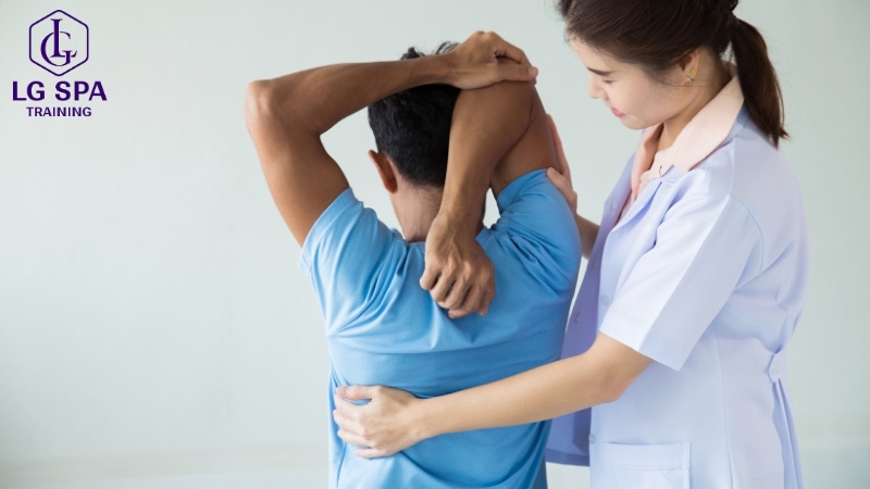 học vật lý trị liệu tuổi 34