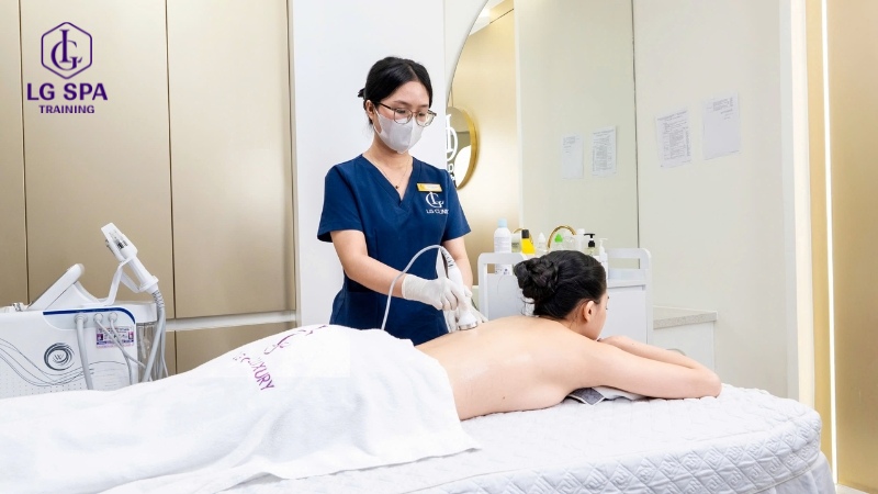 làm kỹ thuật viên spa