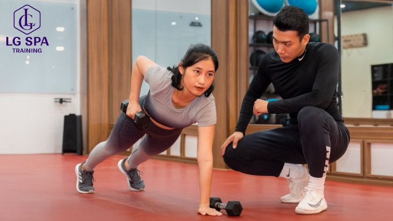 làm nghề gym pt tuổi 22