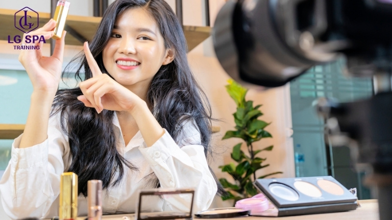 làm streamer không cần bằng cấp 2