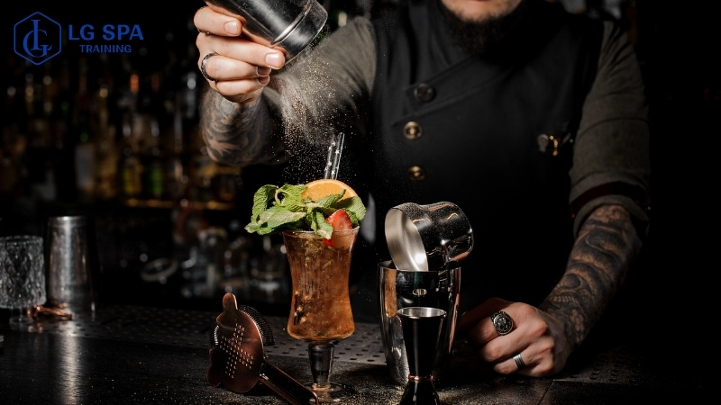 nam 30 tuổi làm nhóm ngành dịch vụ pha chế