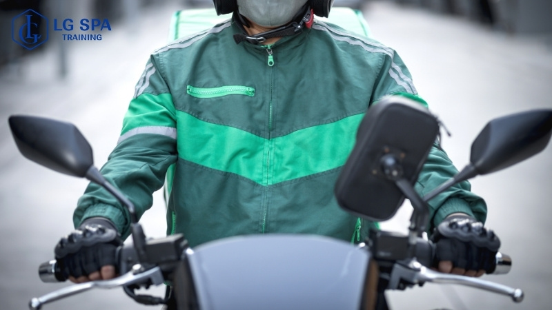 nam 35 tuổi học nghề tài xế công nghệ