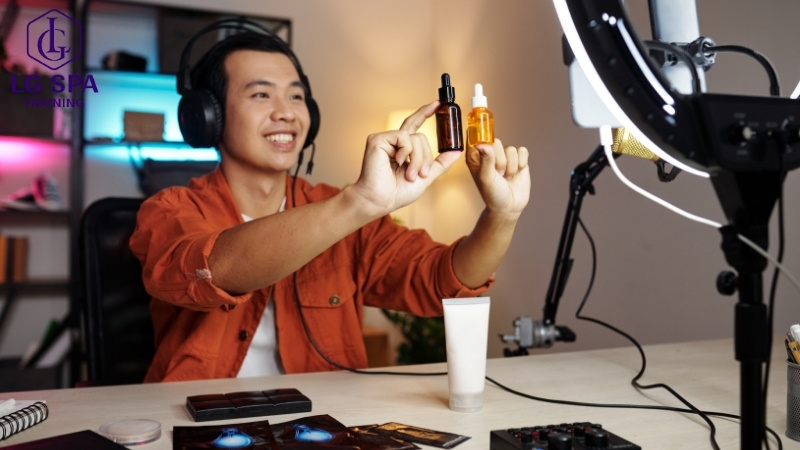 ngành marketing quảng cáo sản phẩm cho tuổi 33