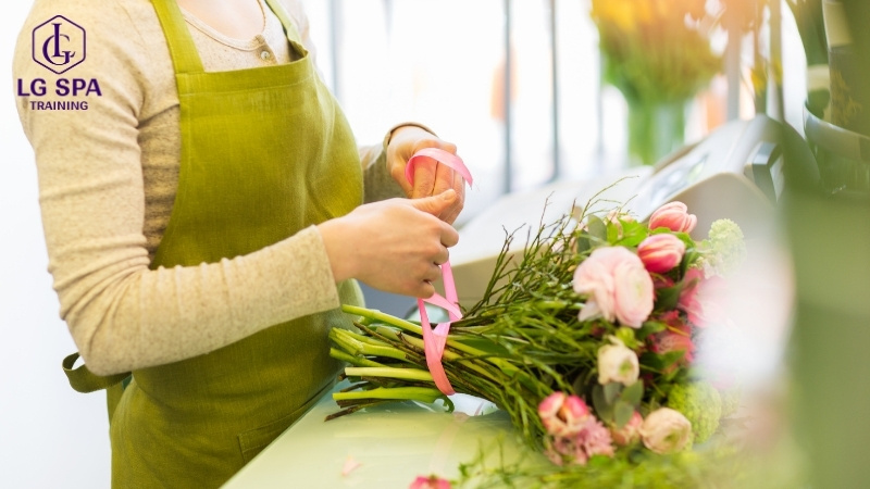 nghề cắm hoa cho nữ không bằng cấp