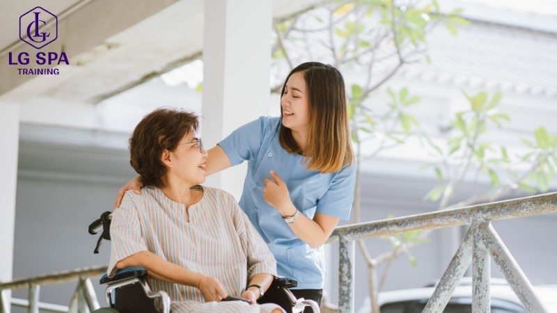 nghề chăm sóc sức khỏe tuổi 22