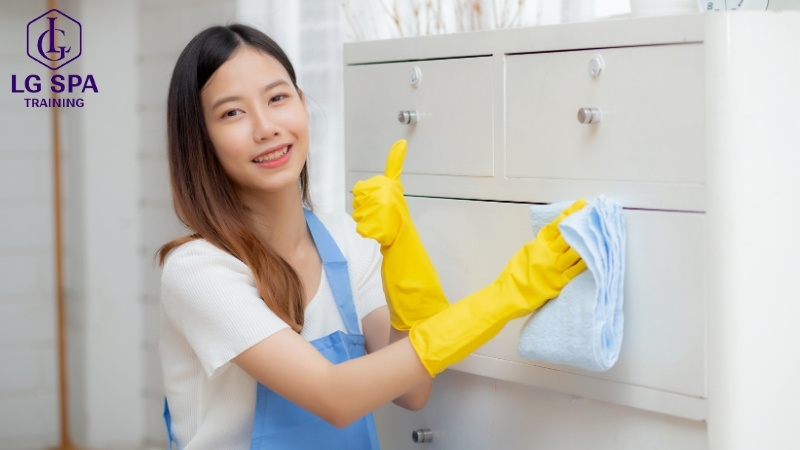 nghề giúp việc nhà lương 15 triệu không cần bằng cấp