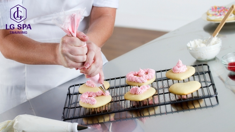 nghề làm bánh hợp cho người trầm tính