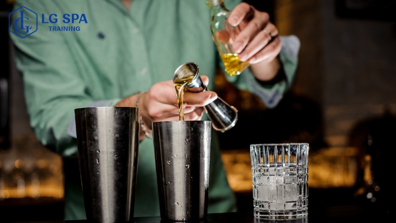 có bằng cấp 2 nên học nghề gì? nghề pha chế