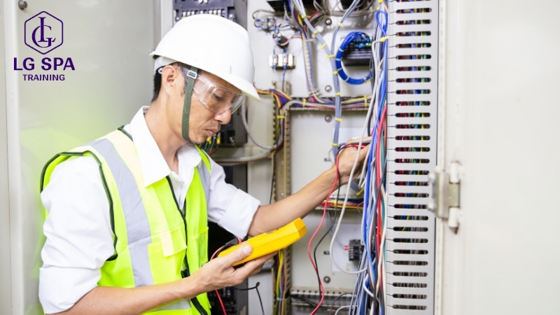 nghề sửa chữa đồ điện gia dụng với thu nhập cao