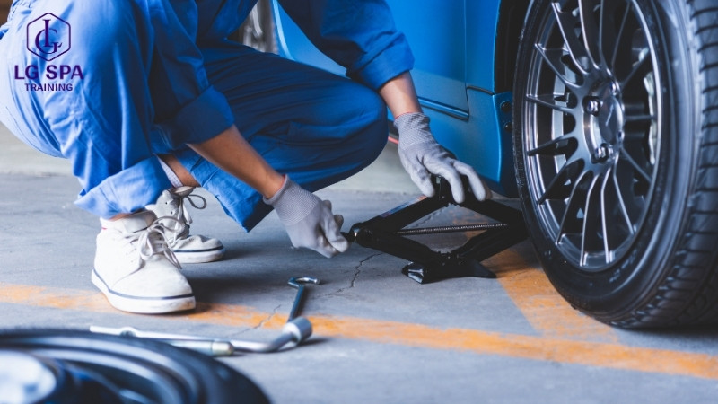 nghề sửa chữa xe hơi