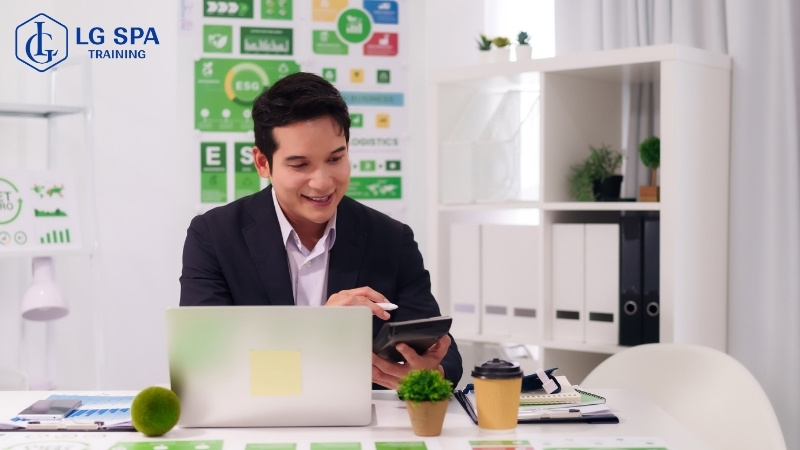 nhóm nghề kinh doanh sáng tạo phù hợp nam giới tuổi 30