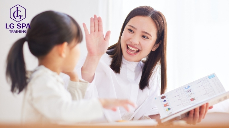 nữ học ngành sư phạm