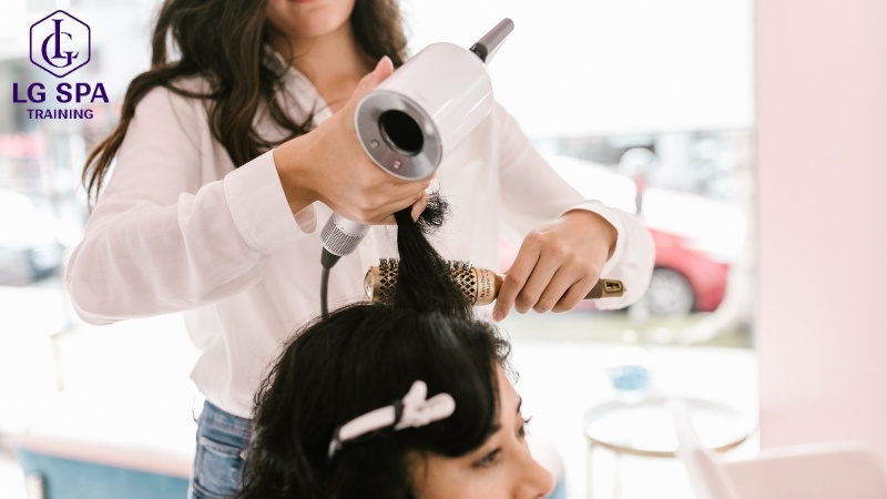 thợ làm tóc lương 30 triệu không cần bằng cấp