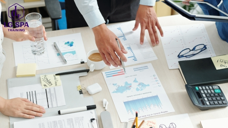 tìm hiểu thị trường trước khi chuyển nghề tuổi 27